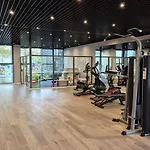 Towarowa 39 New York Apartment, Free Parking, Air-conditioning, Self Check-in 24h アパート ポズナン