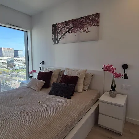 アパート Towarowa 39 New York Apartment, Free Parking, Air-conditioning, Self Check-in 24h