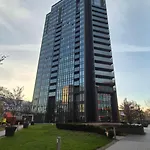 Towarowa 39 New York Apartment, Free Parking, Air-conditioning, Self Check-in 24h Appartement Poznań