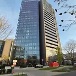 Towarowa 39 New York Apartment, Free Parking, Air-conditioning, Self Check-in 24h * Poznań
