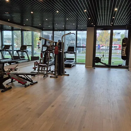 Towarowa 39 New York Apartment, Free Parking, Air-conditioning, Self Check-in 24h Διαμέρισμα Πόζναν