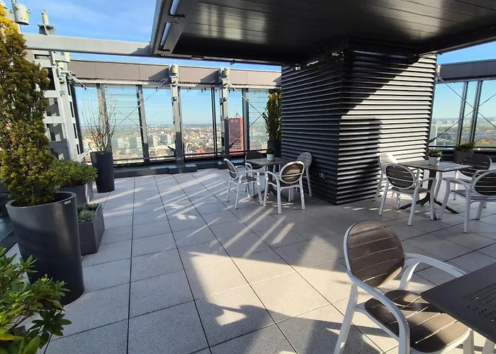 アパート Towarowa 39 New York Apartment, Free Parking, Air-conditioning, Self Check-in 24h ポズナン