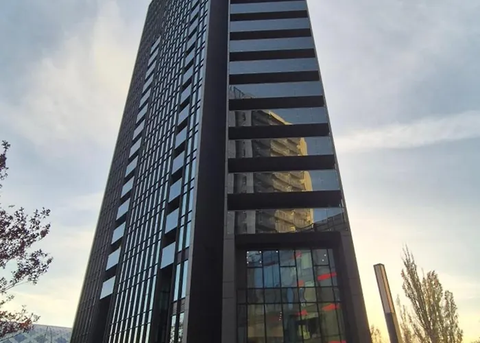 Towarowa 39 New York Apartment, Free Parking, Air-conditioning, Self Check-in 24h * ポズナン