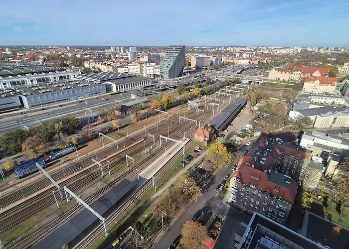 アパート Towarowa 39 New York Apartment, Free Parking, Air-conditioning, Self Check-in 24h ポズナン