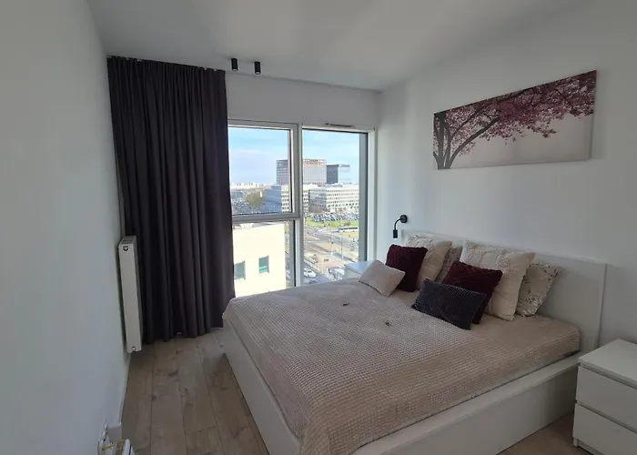 Towarowa 39 New York Apartment, Free Parking, Air-conditioning, Self Check-in 24h アパート *