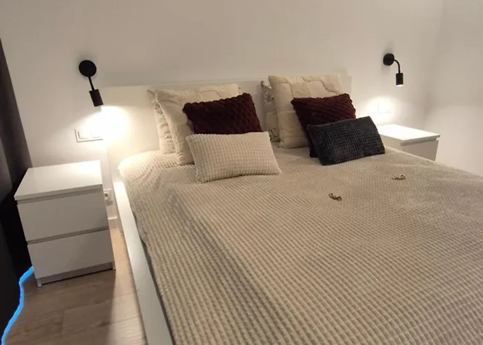 アパート Towarowa 39 New York Apartment, Free Parking, Air-conditioning, Self Check-in 24h *