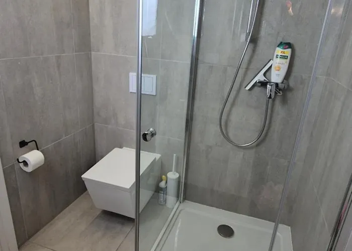 Towarowa 39 New York Apartment, Free Parking, Air-conditioning, Self Check-in 24h