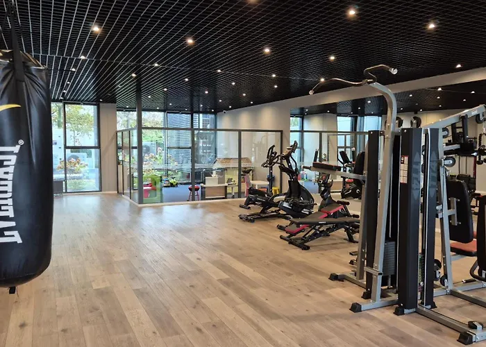 Towarowa 39 New York Apartment, Free Parking, Air-conditioning, Self Check-in 24h アパート ポズナン